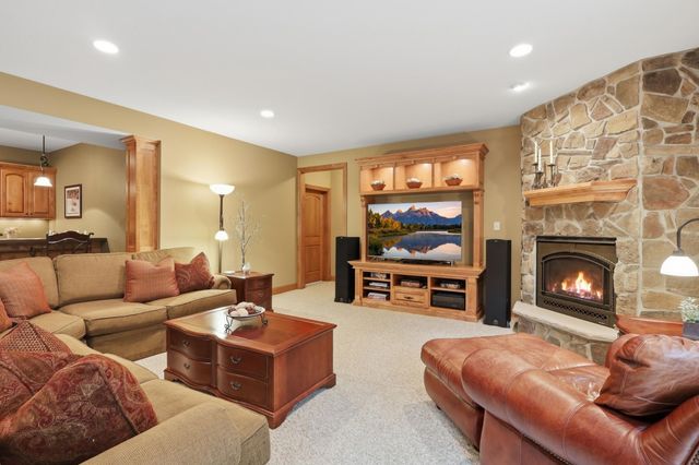 3249 Wilds Ridge NW, Prior Lake, MN 55372