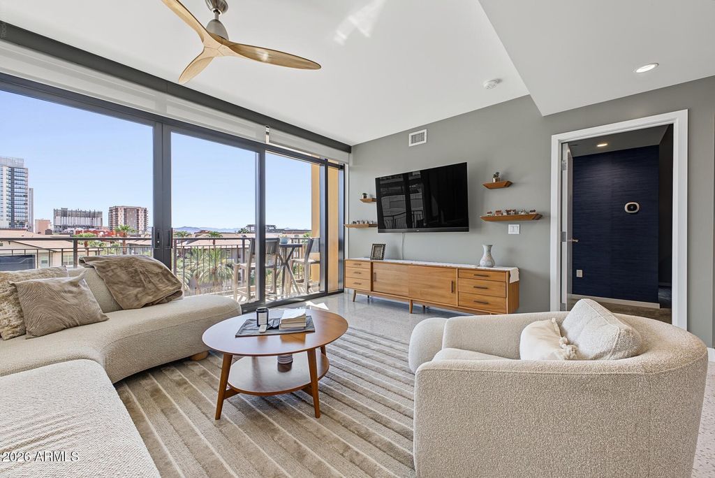 200 W PORTLAND Street 627, Phoenix, AZ 85003 — photo 2