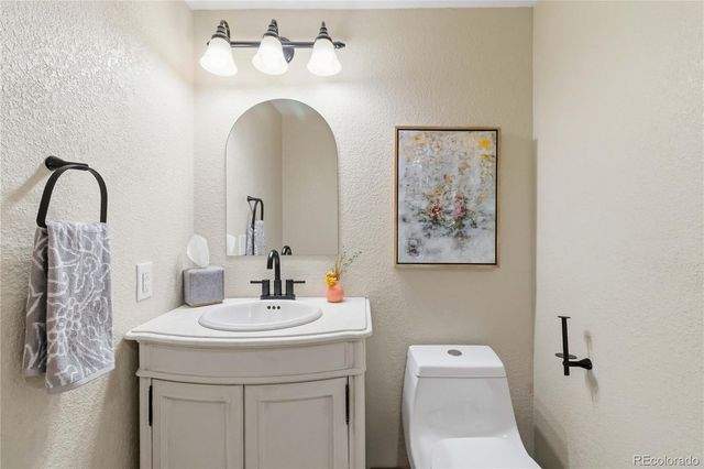 7289 S Ireland Way, Centennial, CO 80016