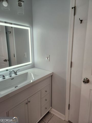 130 Sandy Drive, Stockbridge, GA 30281