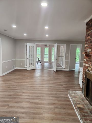 130 Sandy Drive, Stockbridge, GA 30281