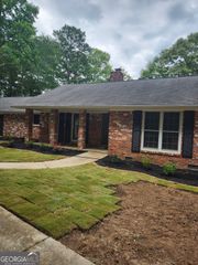 130 Sandy Drive, Stockbridge, GA 30281
