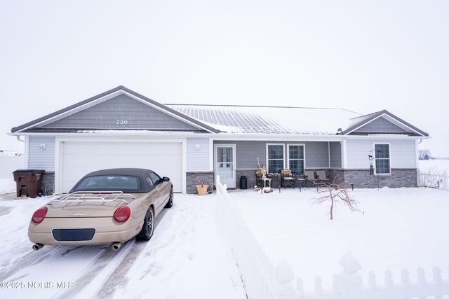 720 Bergman Drive, Sherwood, OH 43556