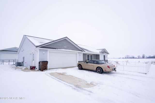 720 Bergman Drive, Sherwood, OH 43556