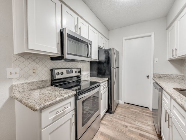 649 Timberline Drive, Hurst, TX 76053