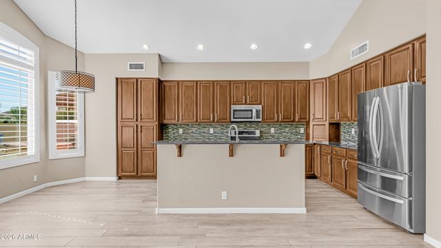 16225 S 1st Street, Phoenix, AZ 85048