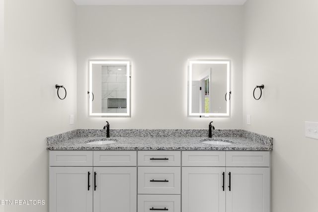 4542 Christine Lynnae St, Knoxville, TN 37938