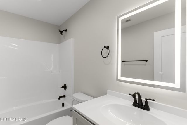 4542 Christine Lynnae St, Knoxville, TN 37938