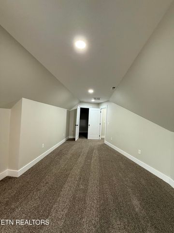 4542 Christine Lynnae St, Knoxville, TN 37938