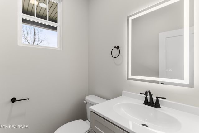 4542 Christine Lynnae St, Knoxville, TN 37938