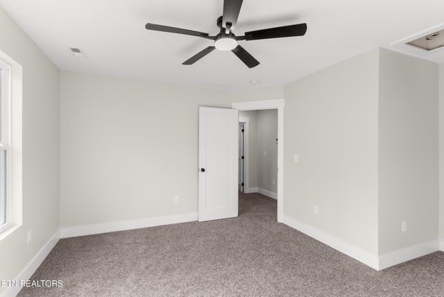 4542 Christine Lynnae St, Knoxville, TN 37938