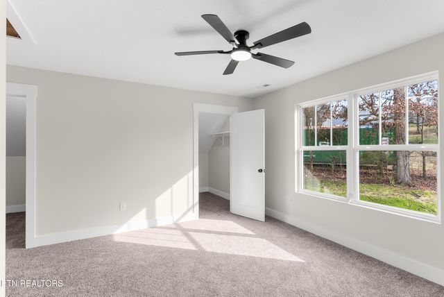 4542 Christine Lynnae St, Knoxville, TN 37938