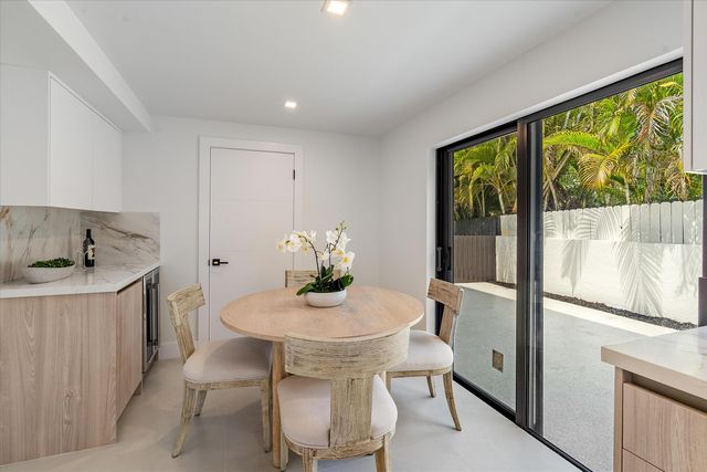 911 Mockingbird Lane, Plantation, FL 33324