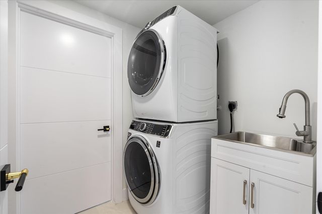 911 Mockingbird Lane, Plantation, FL 33324