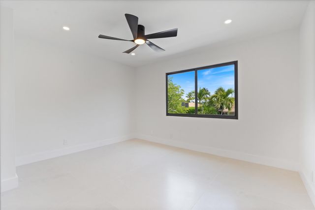 911 Mockingbird Lane, Plantation, FL 33324