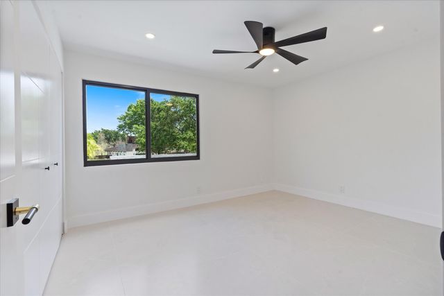 911 Mockingbird Lane, Plantation, FL 33324