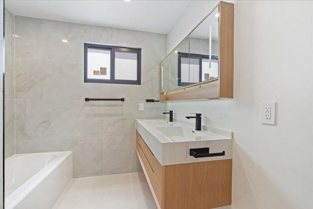 911 Mockingbird Lane, Plantation, FL 33324