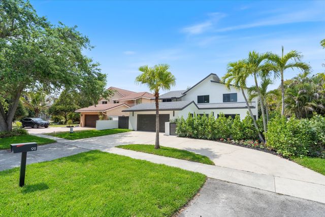 911 Mockingbird Lane, Plantation, FL 33324