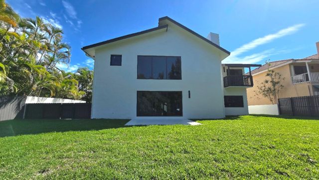 911 Mockingbird Lane, Plantation, FL 33324