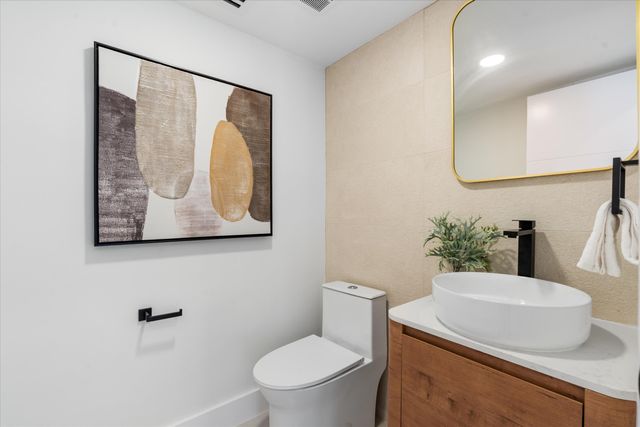 911 Mockingbird Lane, Plantation, FL 33324