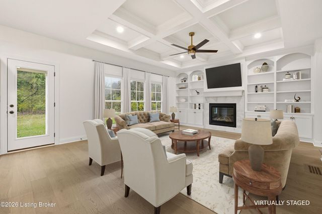 4011 Thomas Farm Dr, Louisville, KY 40299