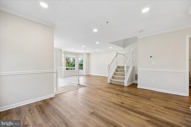 8106 CASTLEBURY TER, Gaithersburg, MD 20879