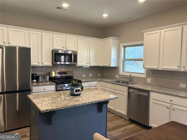 322 Lanier Court, Hiram, GA 30141