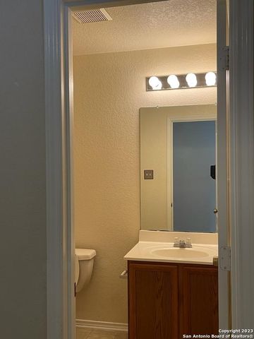 4711 BROOKPORT CIR, San Antonio, TX 78238