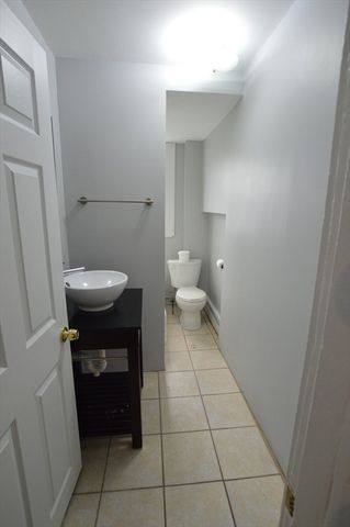 25 Sherman St 2, Peabody, MA 01960