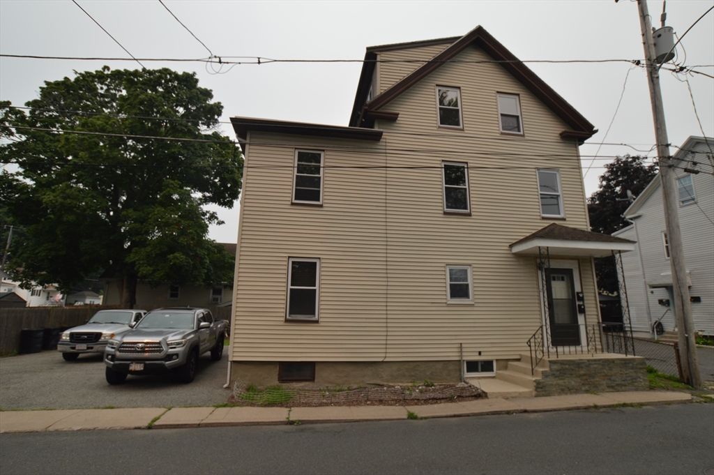 25 Sherman St 2, Peabody, MA 01960