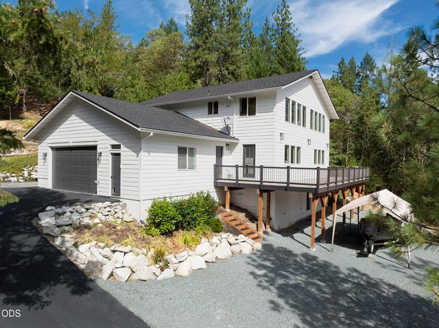 530 Greens Creek Road, Grants Pass, OR 97527