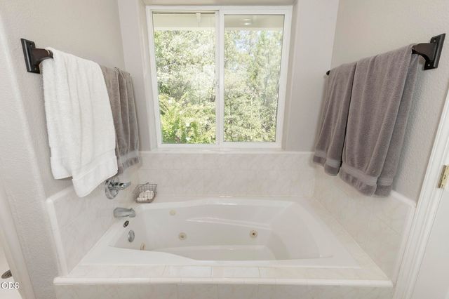 530 Greens Creek Road, Grants Pass, OR 97527