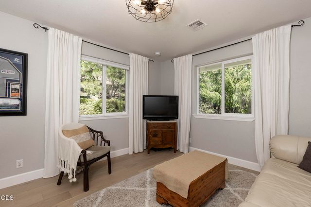 530 Greens Creek Road, Grants Pass, OR 97527