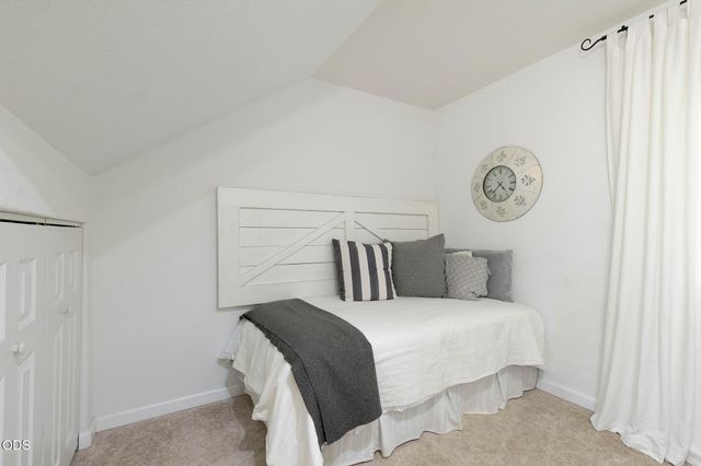 530 Greens Creek Road, Grants Pass, OR 97527