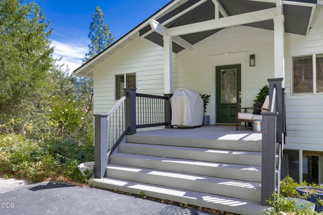 530 Greens Creek Road, Grants Pass, OR 97527