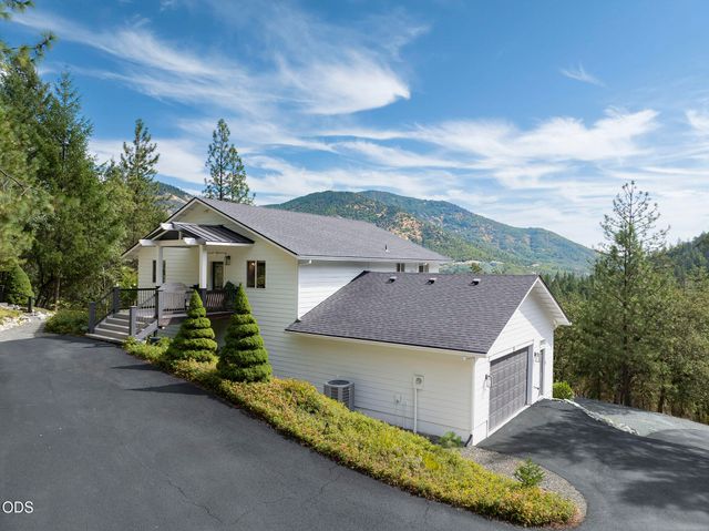 530 Greens Creek Road, Grants Pass, OR 97527