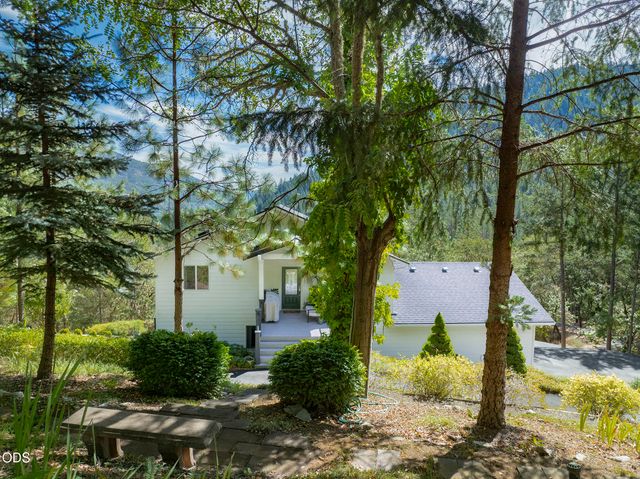 530 Greens Creek Road, Grants Pass, OR 97527