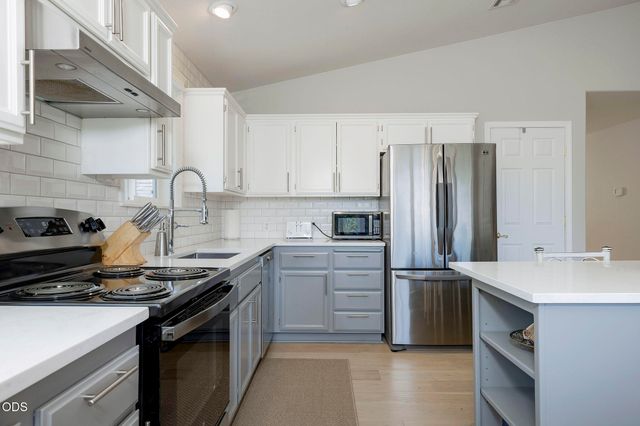 530 Greens Creek Road, Grants Pass, OR 97527