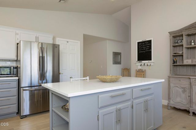 530 Greens Creek Road, Grants Pass, OR 97527