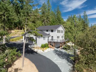 530 Greens Creek Road, Grants Pass, OR 97527
