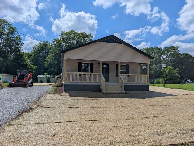 109 Spruce St, Cowan, TN 37318