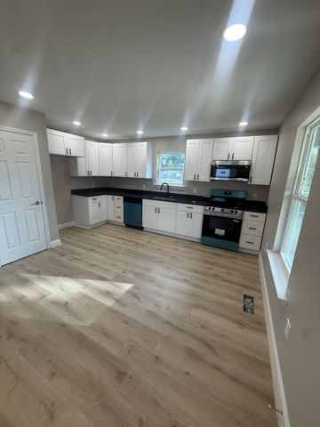 109 Spruce St, Cowan, TN 37318