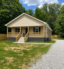 109 Spruce St, Cowan, TN 37318