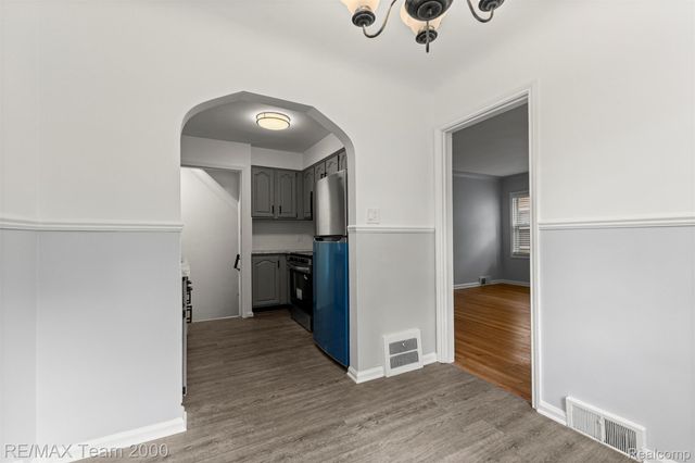 3454 McKinley Street, Dearborn, MI 48124