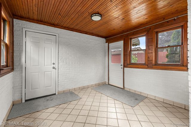 3454 McKinley Street, Dearborn, MI 48124