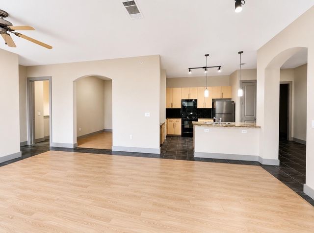 3660 Richmond Avenue 235, Houston, TX 77046