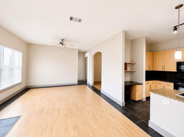 3660 Richmond Avenue 235, Houston, TX 77046