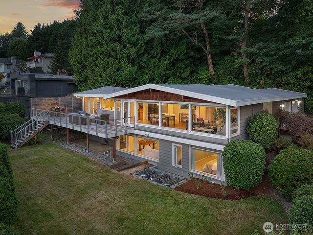 4007 NE 161st Street, Lake Forest Park, WA 98155