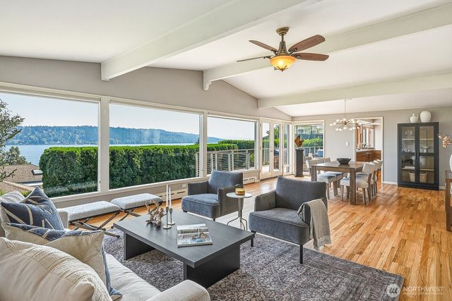 4007 NE 161st Street, Lake Forest Park, WA 98155