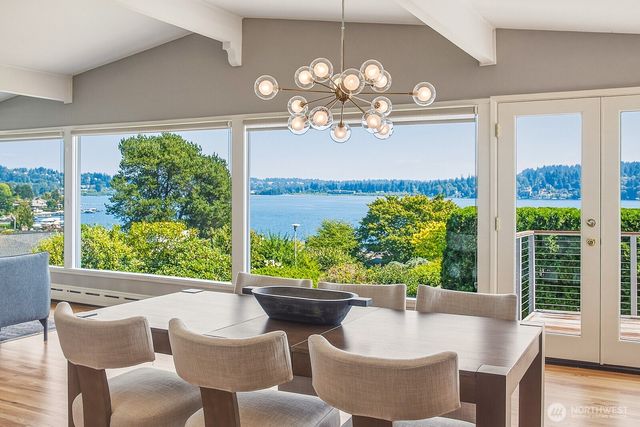 4007 NE 161st Street, Lake Forest Park, WA 98155